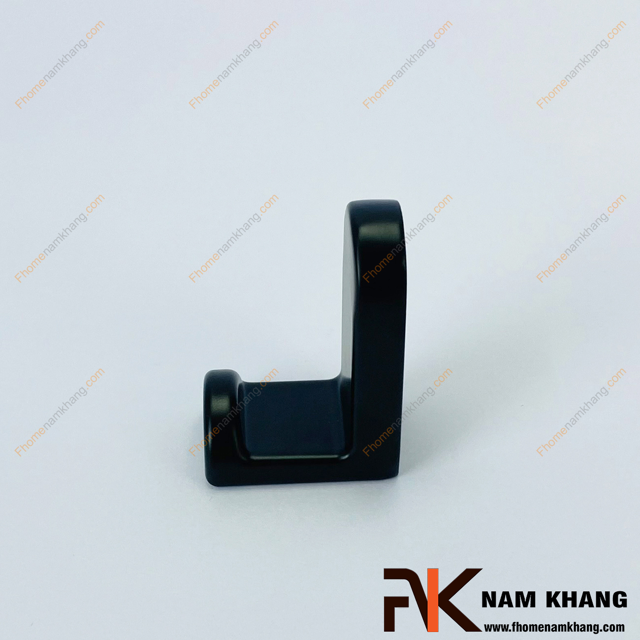 Móc treo tường dạng đứng màu đen mờ NK121L-D, dòng móc treo kiểu đứng có thiết kế liền khối gồm 2 size lớn nhỏ và có thể lắp ghép thành một bộ