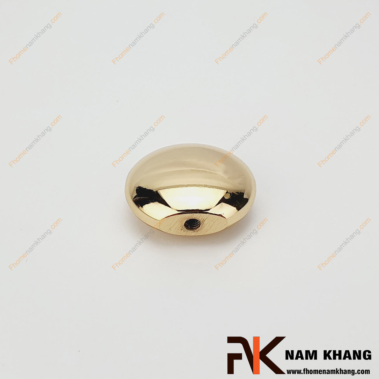 Núm cửa tủ dạng dẹp màu vàng NK211-DV-24K là sản phẩm chất lượng có công dụng kép, đóng mở cánh cửa tủ và phối hợp trang trí cực đẹp
