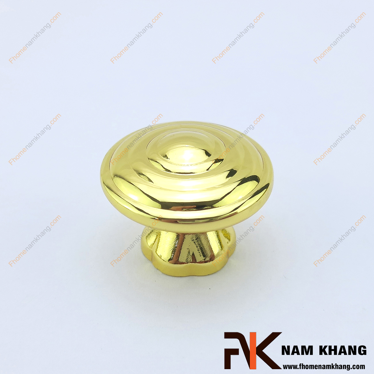 Núm nắm tủ màu vàng bóng NK149-V là sản phẩm được ưa chuộng sử dụng trong ngành công nghiệp nội thất, từ nội thất nhà bếp, phòng làm việc đến phòng ngủ và đặc biệt là đối với nội thất phong thủy bởi một thiết kế chắc chắn và một vẻ đẹp sang trọng.