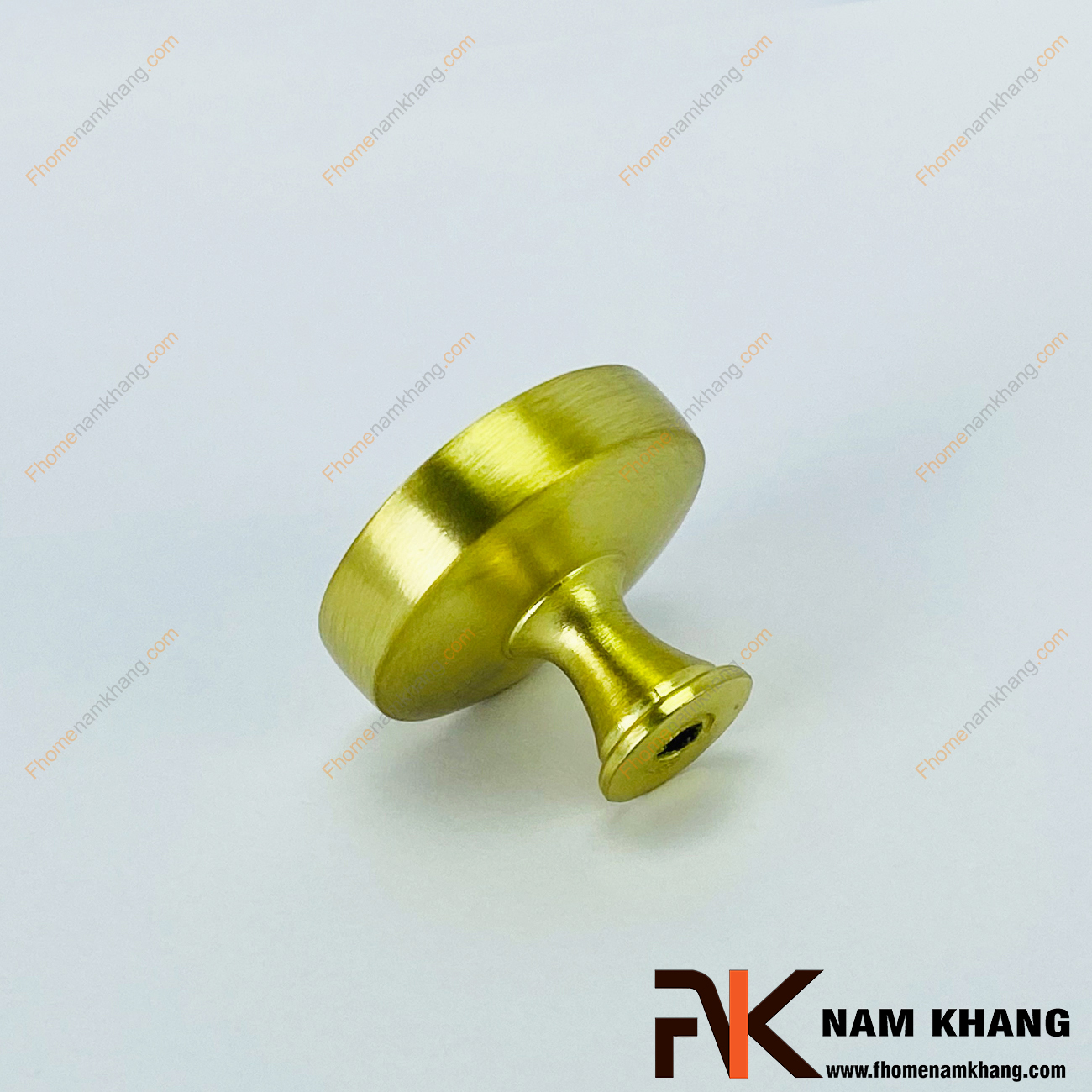 Núm cửa tủ vàng mờ NK267-HV, sản xuất từ hợp kim chất lượng cao mạ màu theo công nghệ tiên tiến cho ra sản phẩm chất lượng vượt trội.