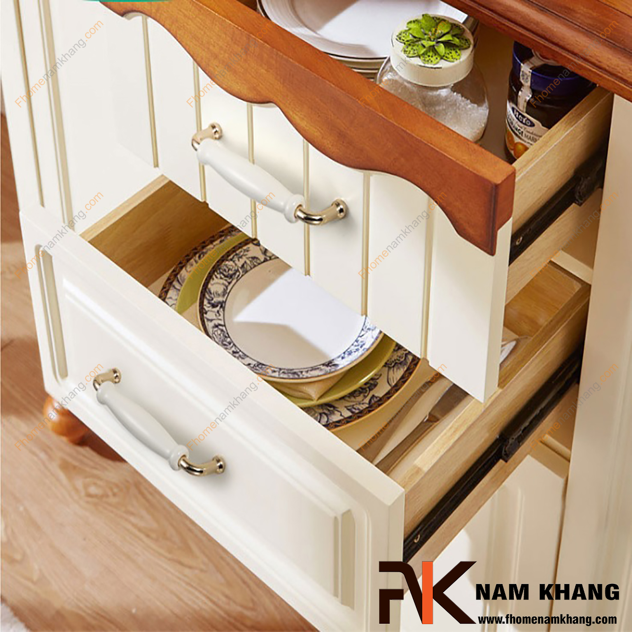 Hình ảnh về sản phẩm Tay nắm cửa tủ bếp sứ trắng vàng NK338-V: