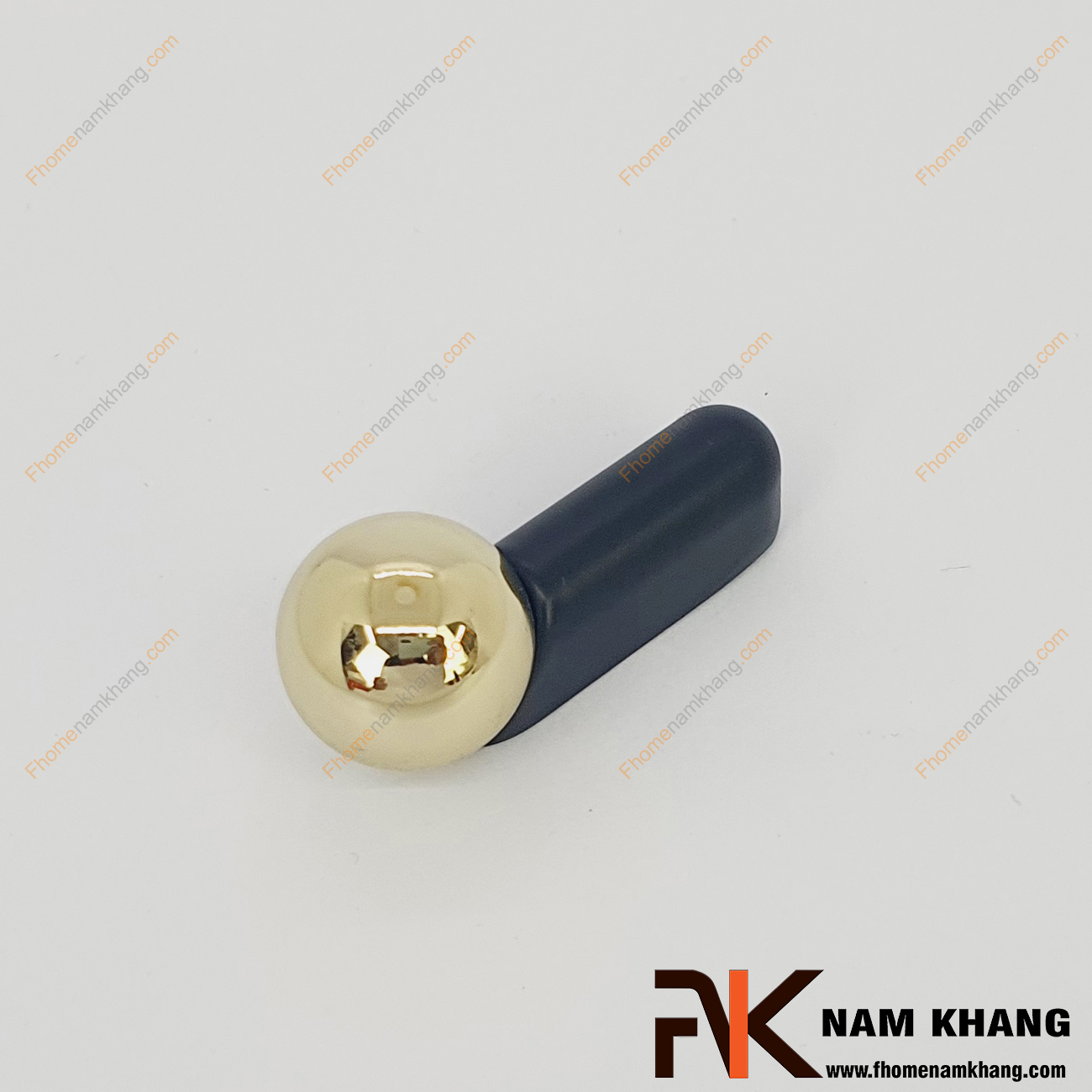 Tay nắm tủ dạng thanh tròn đen phối bi vàng NK393-DV- sản phẩm tay nắm tủ dạng lắp ghép từ 2 phần thanh tròn và viên bi cầu độc đáo