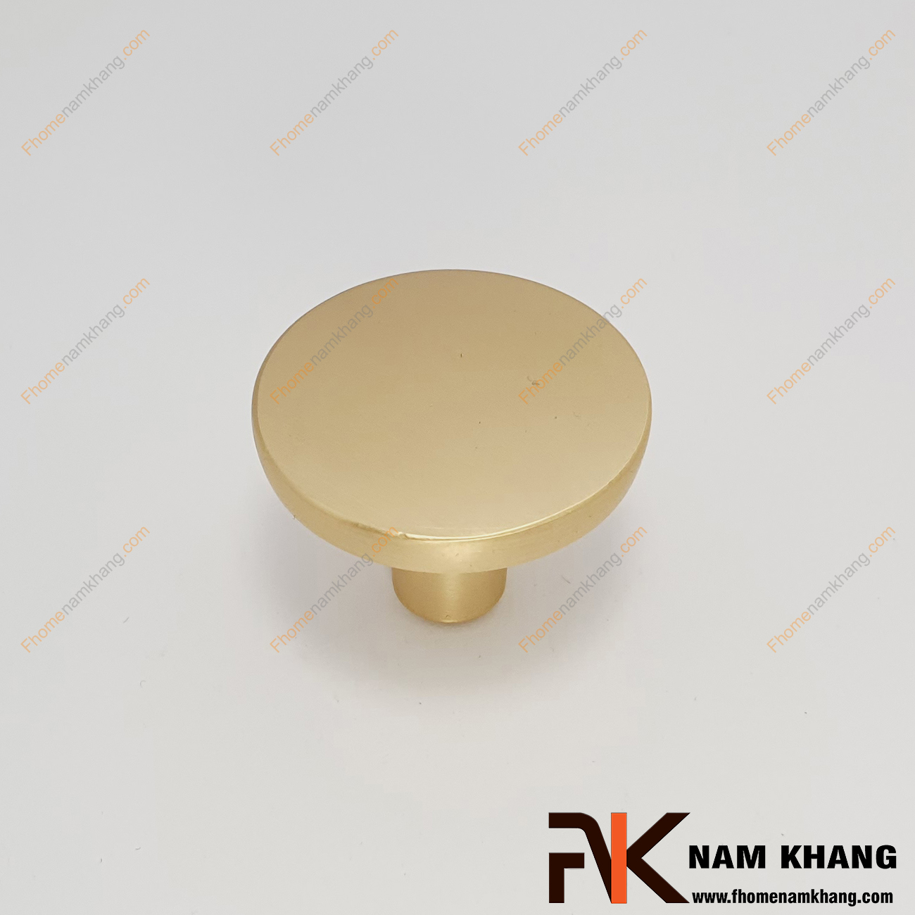 Núm cửa tủ dạng tròn màu vàng mờ NK455T-VM Một thiết kế rất đơn giản, một chất liệu chất lượng cao, một sản phẩm đáp ứng được tất cả các tiêu chí nội thất. 