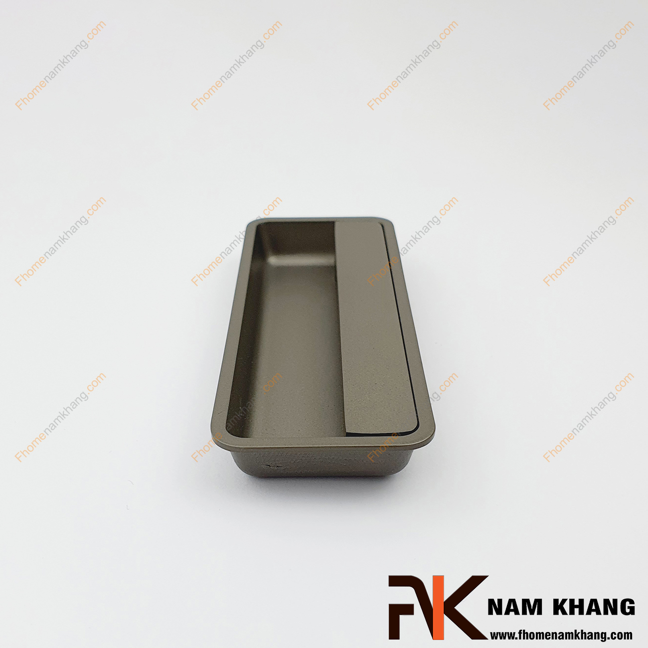 Tay nắm âm tủ màu xám NK462-X là loại tay nắm chuyên dùng cho các loại tủ đặt ở những nơi có không gian hạn chế hoặc dùng để nâng cao tính thẫm mỹ của sản phẩm.