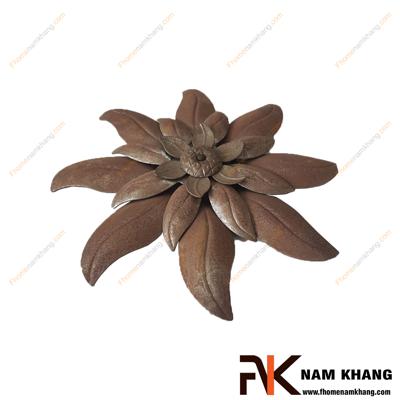Hoa lá thép dập NKS-120 được tạo hình bông hoa, là phụ kiện trang trí dành cho các sản phẩm sắt uốn mỹ thuật  Chi tiết được dập nỗi trên bề mặt, mô phỏng chính xác chi tiết thực tế.