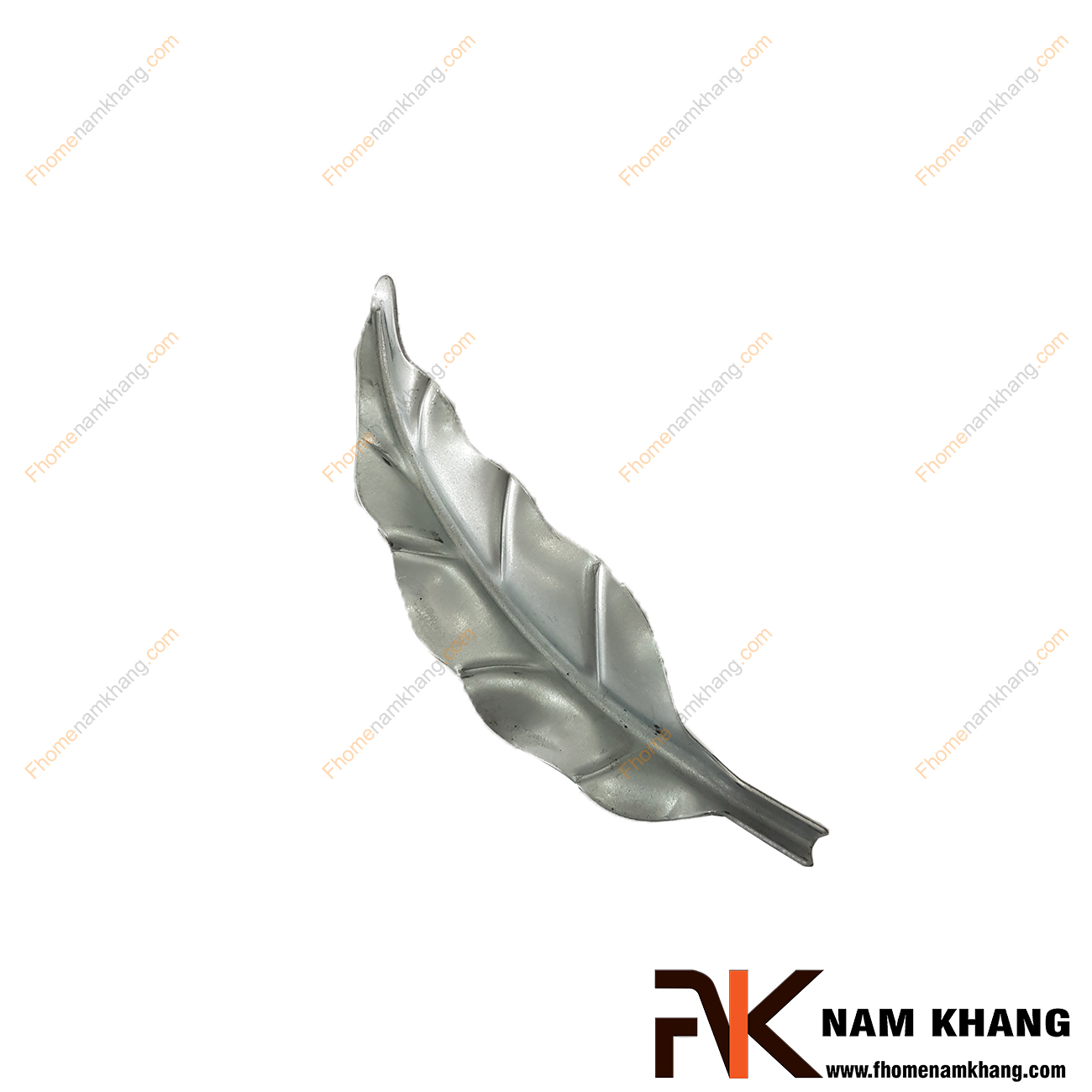 Hoa lá thép dập NKS-125P được tạo hình chiếc lá, là phụ kiện dành cho các sản phẩm sắt uốn mỹ thuật  Chi tiết được dập nỗi trên bề mặt, mô phỏng chính xác chi tiết thực tế.