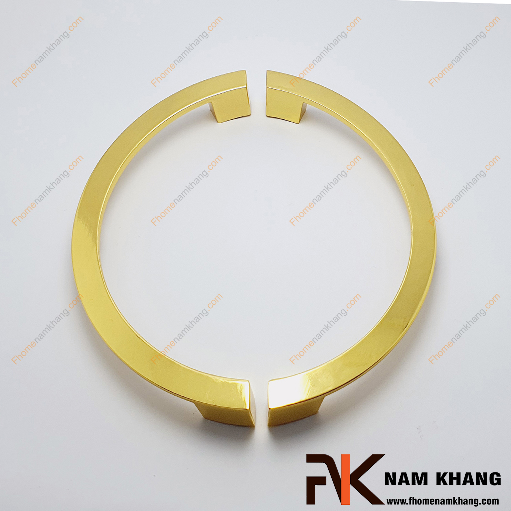 Tay nắm tủ bán nguyệt vàng bóng NK234T-160V - Tay nắm tủ bán nguyệt sở hữu thiết kế tối giản nhưng đầy ấn tượng với đường cong mềm mại, tạo nên vẻ đẹp hiện đại và sang trọng.